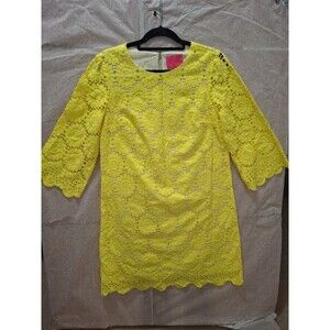 LILLY PULITZER Yellow Floral Eyelet 3/4 Bell Slleves Size 6